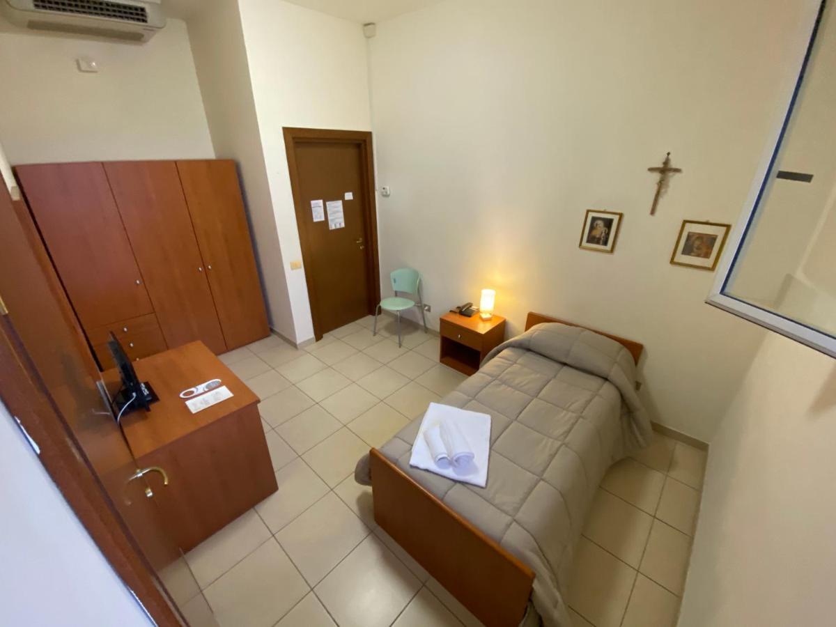 Casa Per Ferie Sant'Anna Hotel Matera Ngoại thất bức ảnh